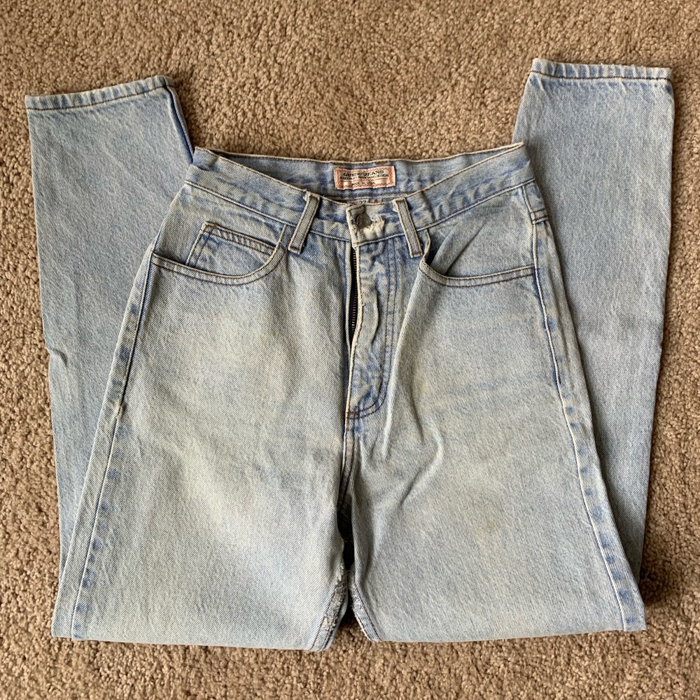 Women’s GUESS jeans / light wash